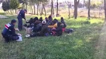 Yunanistan unsurlarınca İzmir açıklarına itilen 37 düzensiz göçmen kurtarıldı
