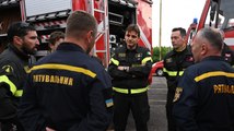 Vigili del Fuoco italiani consegnano 45 automezzi ai colleghi ucraini (07.05.22)