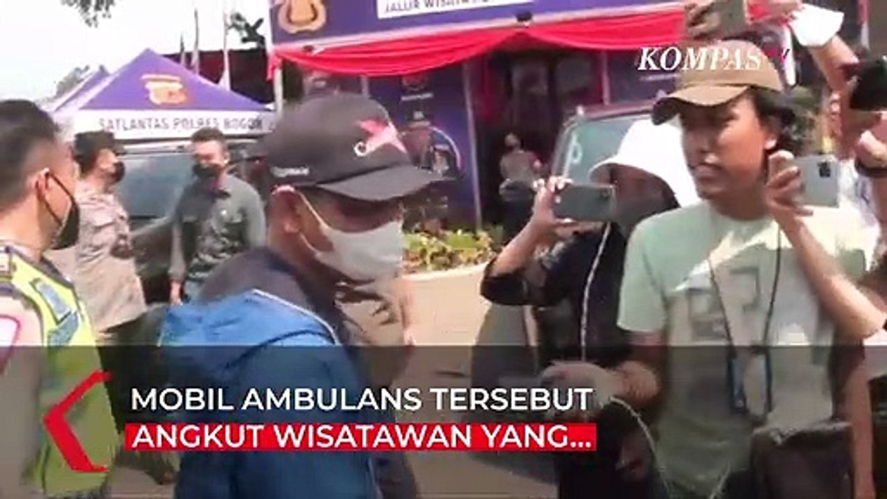 Terobos Jalur One Way Puncak, Ambulans Logo Golkar Ternyata Angkut Wisatawan