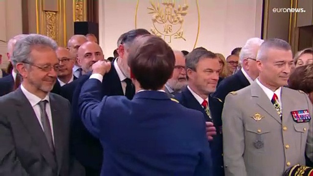 Ohne viel Prunk: Macron (44) zum zweiten Mal ins Amt eingeführt