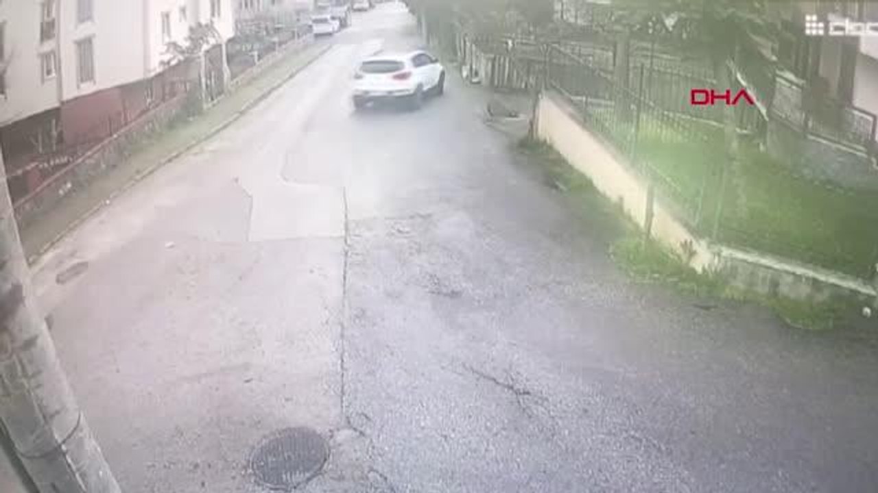 OTOMOBİL HIRSIZLARI, KAMERA GÖRÜNTÜLERİNDEN YAKALANDI