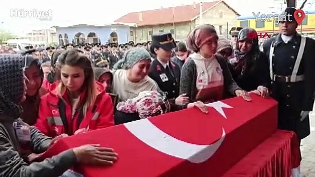 Trafik kazasında şehit olan Uzman Çavuş Muharrem Efendi Dündar, son yolculuğuna uğurlandı