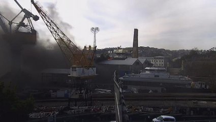 Haliç Tersanesinin çatısında yangın çıktı