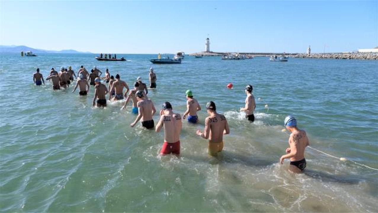 Alanya'da Açık Su Yüzme Genç Milli Takım seçmesi ve Türkiye Şampiyonası başladı