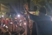 Bolsonaro é carregado nos ombros por apoiadores em João Pessoa e janta ao lado de Nilvan Ferreira