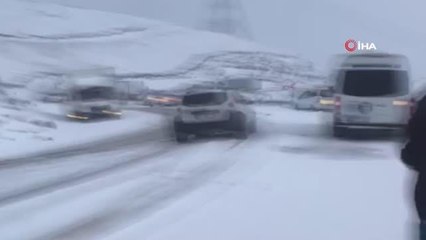Van-Hakkari karayolu binek araçlara açıldı