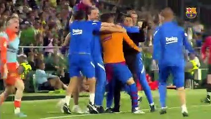 Celebración apoteósica de Xavi y el banquillo culé tras el gol de Alba / FCB