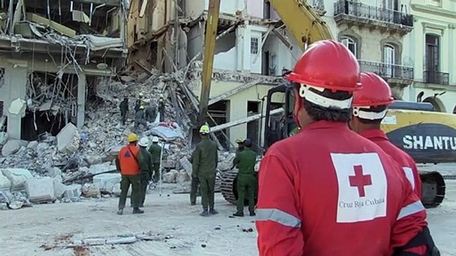 Continúa búsqueda de sobrevivientes tras explosión en hotel de Cuba