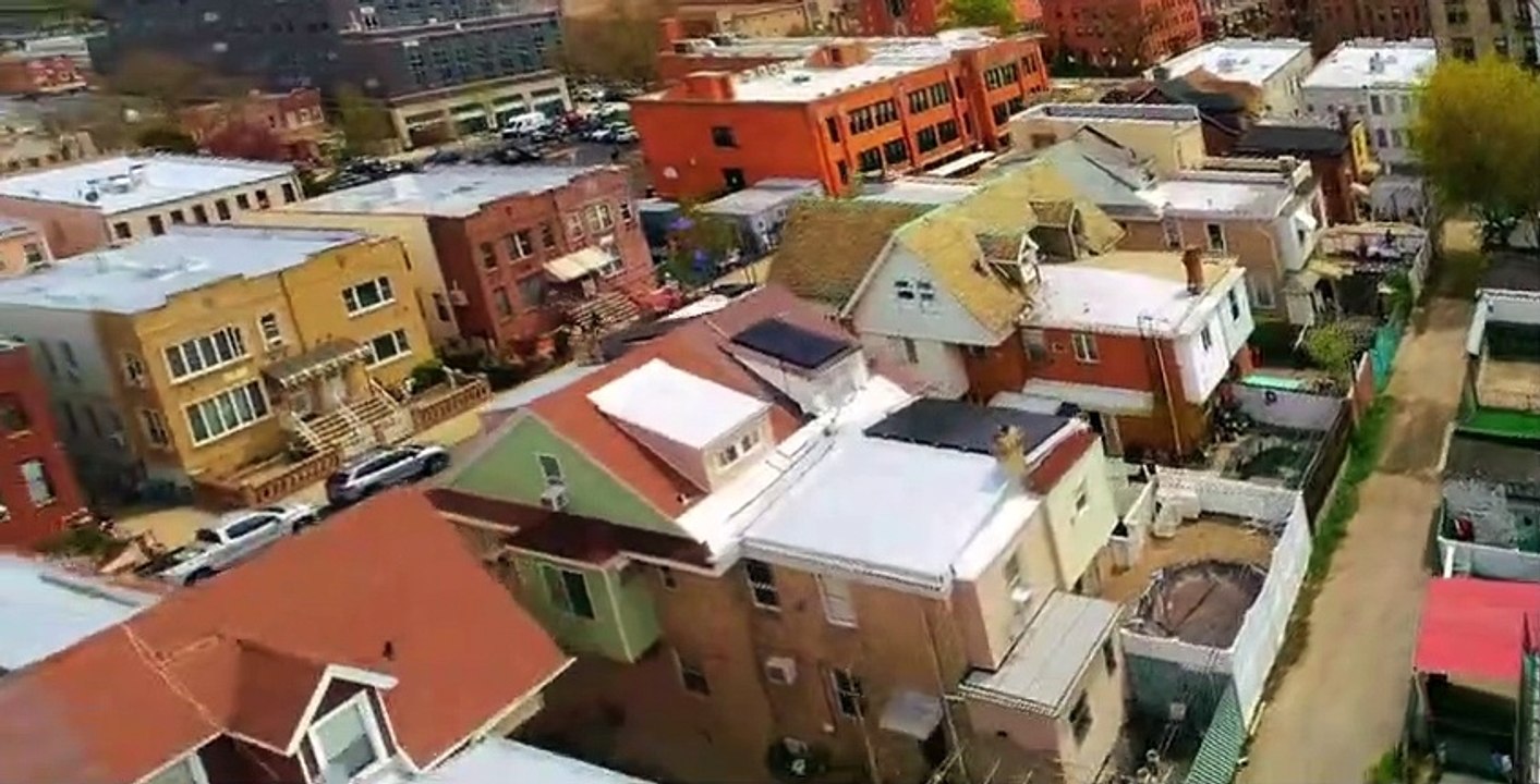Secret Celebrity Renovation S01 E02