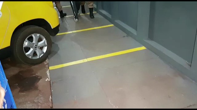 Com mandado de prisão por roubo, homem é detido pela equipe da cavalaria da PM de Cascavel