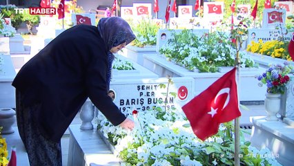 Kahramanları yetiştiren annelerin hüzün ve gurur günü