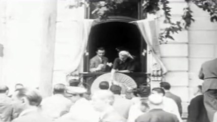 Evita Perón entrega juguetes a los niños - Día de Reyes de 1948