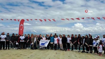 Kadınlar Van Gölü için yürüyüşe geçti