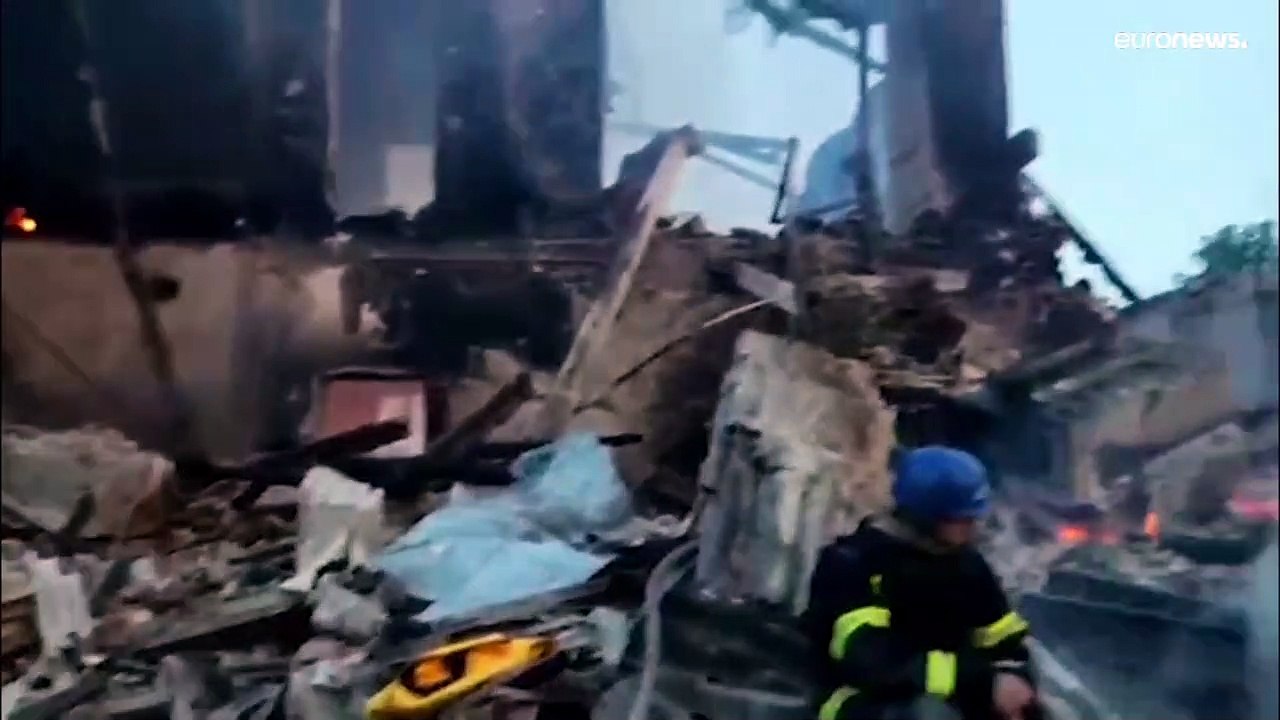 Nach Luftangriff auf Schule in der Region Luhansk: Bis zu 60 Tote befürchtet