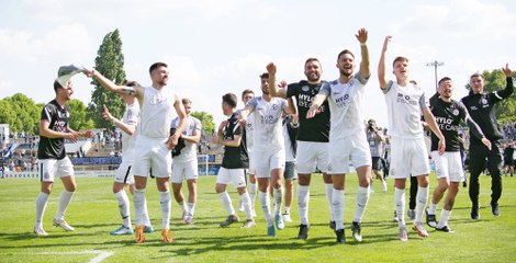 Skurriles Ballgeschiebe: Elversberg und Frankfurt schließen Nichtangriffspakt