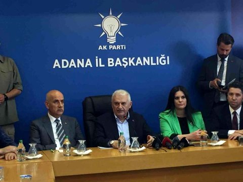 Bakan Kirişci ve AK Parti'li Yıldırım, AK Parti Adana İl Başkanlığını ziyaret etti