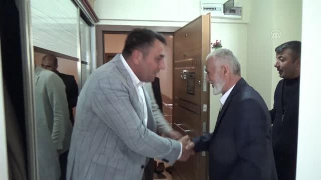 Kahramankazan'da "Anneler Günü"nde şehit aileleri ziyaret edildi