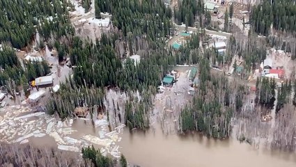 Ice jam causes flooding in Alaskan community