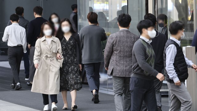 국내 기업 10곳 중 7곳 새 정부 경제 정책에 기대 / YTN