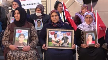 Evlat nöbetindeki ailelerin buruk "Anneler Günü"