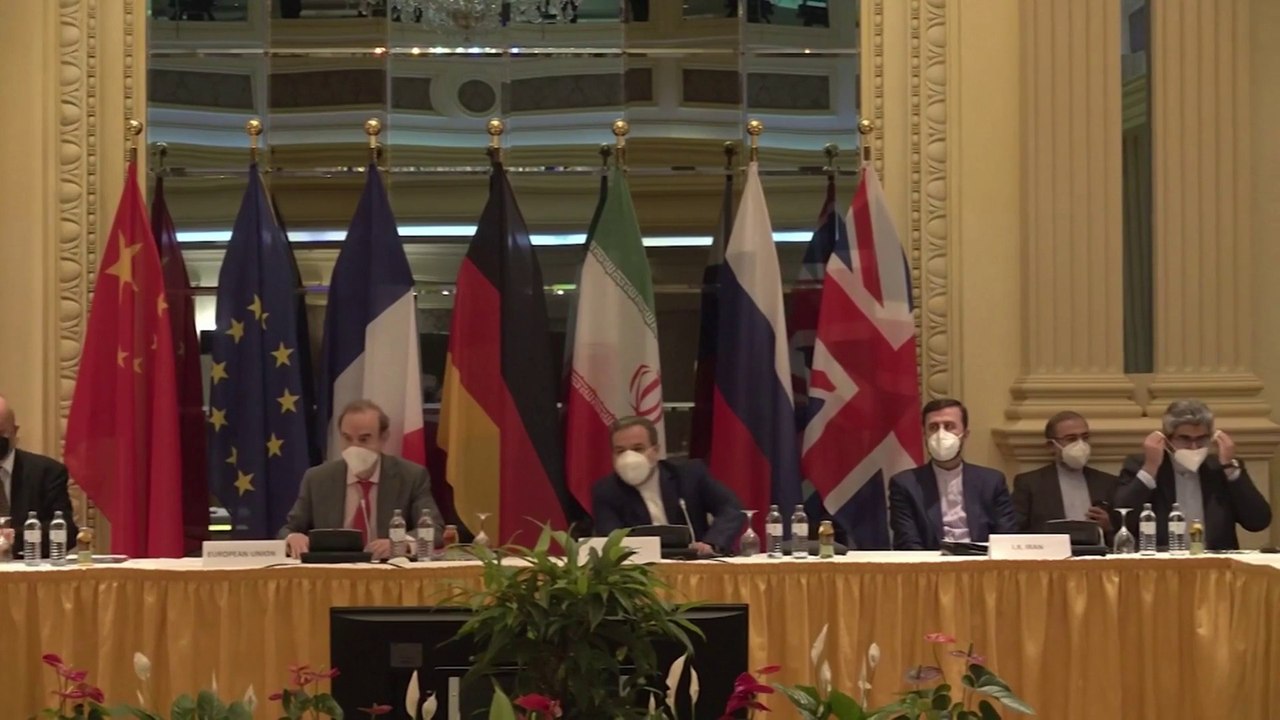 هل ينجح إنريكي مورا في إنقاذ الاتفاق النووي بين إيران والغرب؟