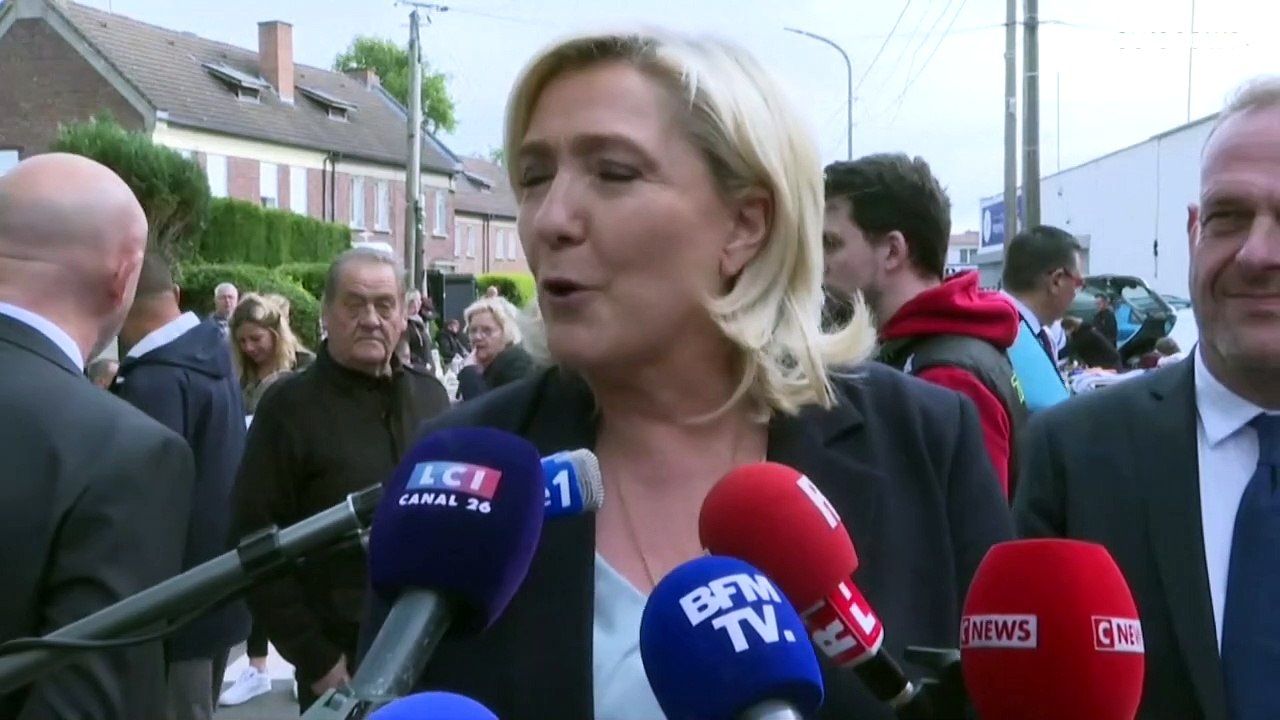 Législatives : Le Pen se voit première opposante, Mélenchon se voit Premier ministre