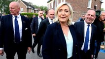 Législatives : Marine Le Pen lance sa campagne en attaquant le «fou du roi» Mélenchon