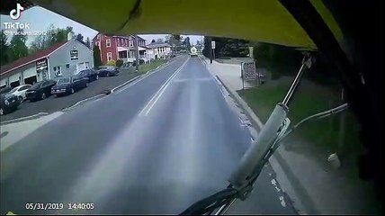 Frenada con regalo sorpresa