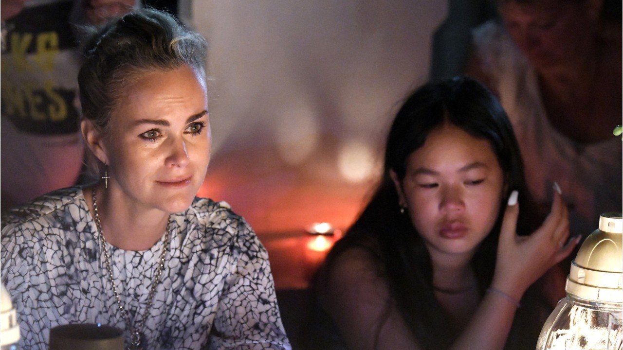 Voici : Laeticia Hallyday célèbre la fête des mères en famille, elle est gâtée par ses filles