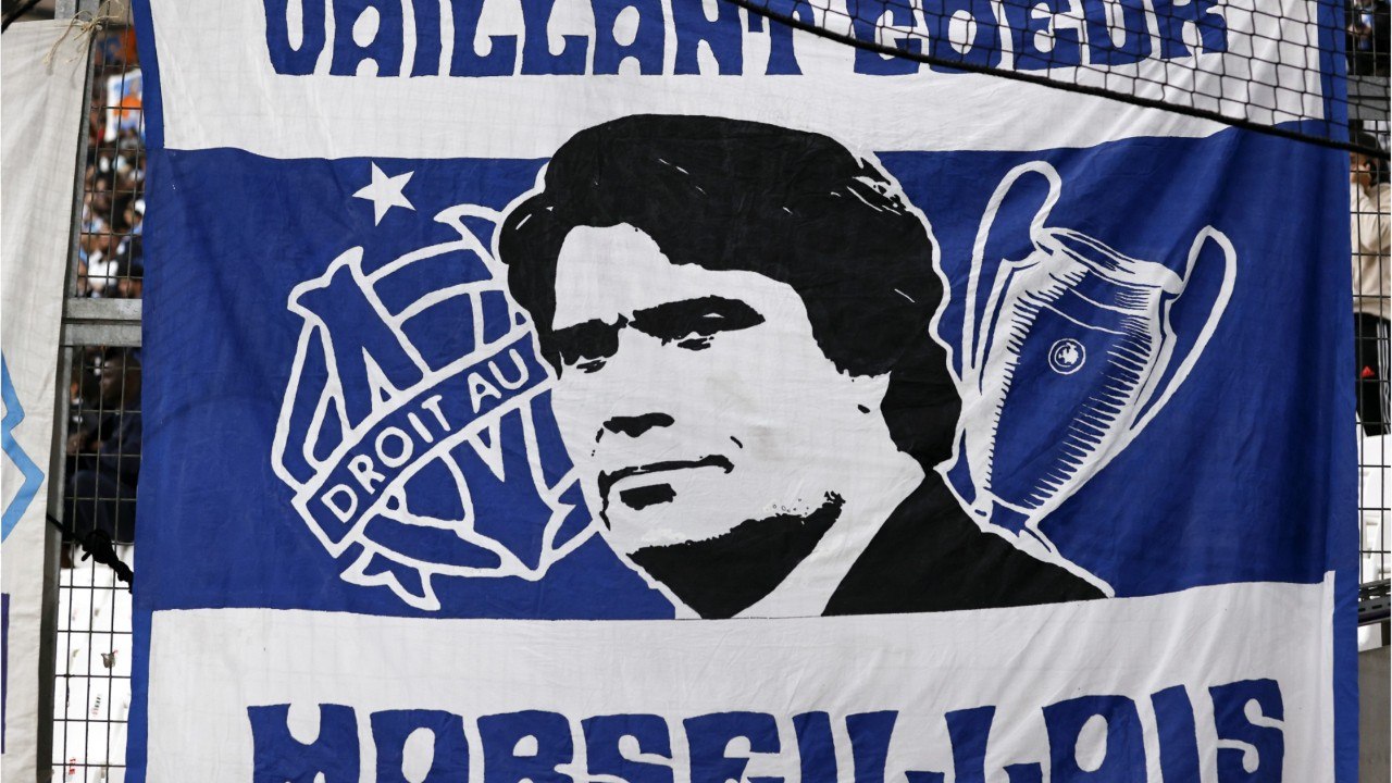 Voici : Bernard Tapie : ses meubles bientôt mis aux enchères pour des sommes colossales