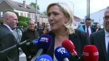 Le Pen e Mélenchon já lutam pela maioria nas legislativas francesas