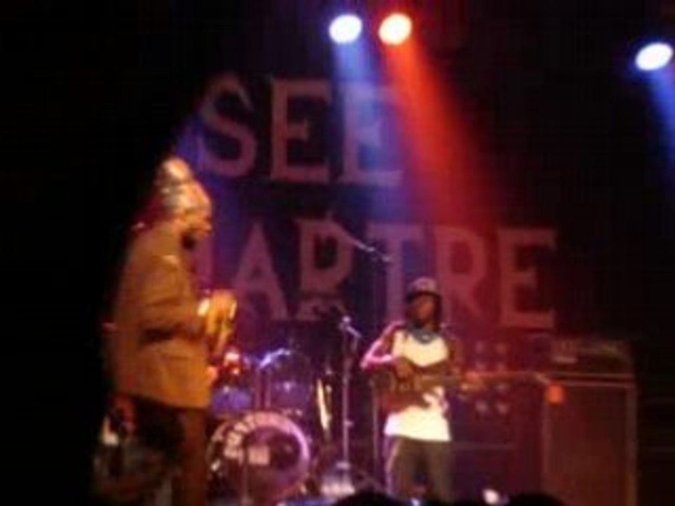 Jah Mason à l'Elysée Montmartre"MI CHALWA" (live)