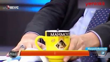 Canlı yayında seviye dip yaptı! Sineği yakalayıp...