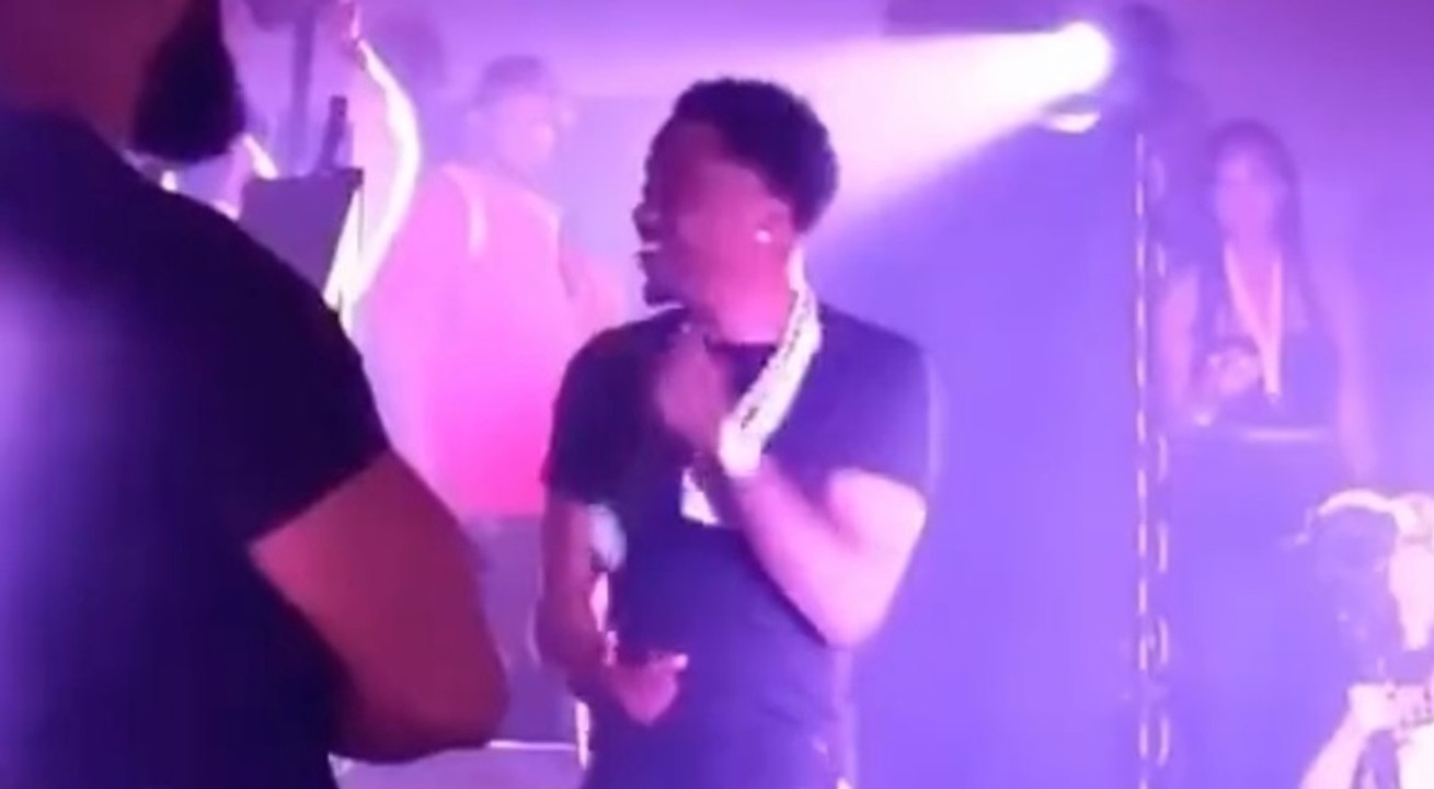 Roddy Ricch forgets the lyrics to his breakout hit, "The Box"