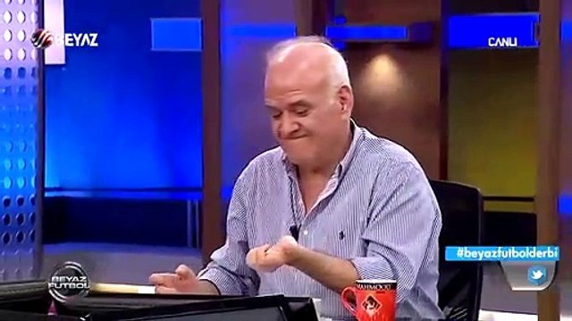 Ahmet Çakar, canlı yayında sinek yedi