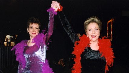 FEMME ACTUELLE - Catherine Laborde a 71 ans : ce tendre cliché partagé par sa sœur, Françoise