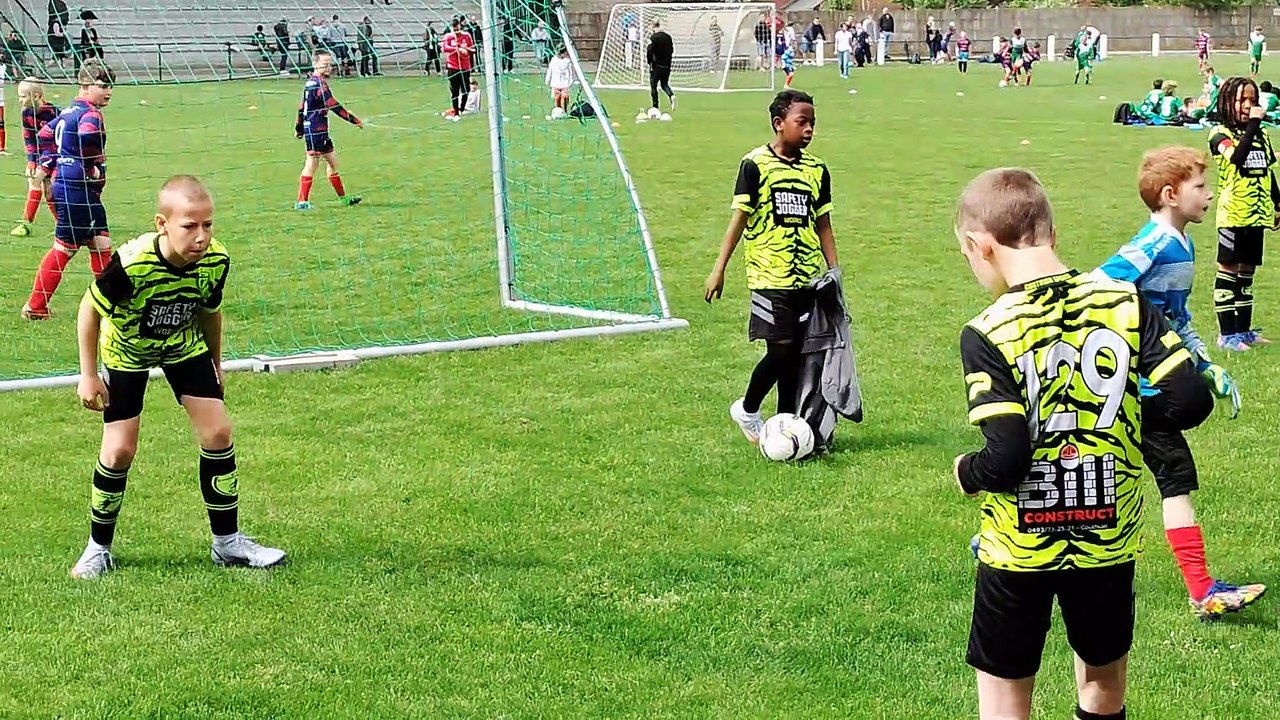 Échauffement des U10 avant tournoi d'Hannut