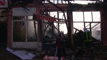 AFYONKARAHİSAR - Çıkan yangında 15 iş yeri kullanılamaz hale geldi (3)