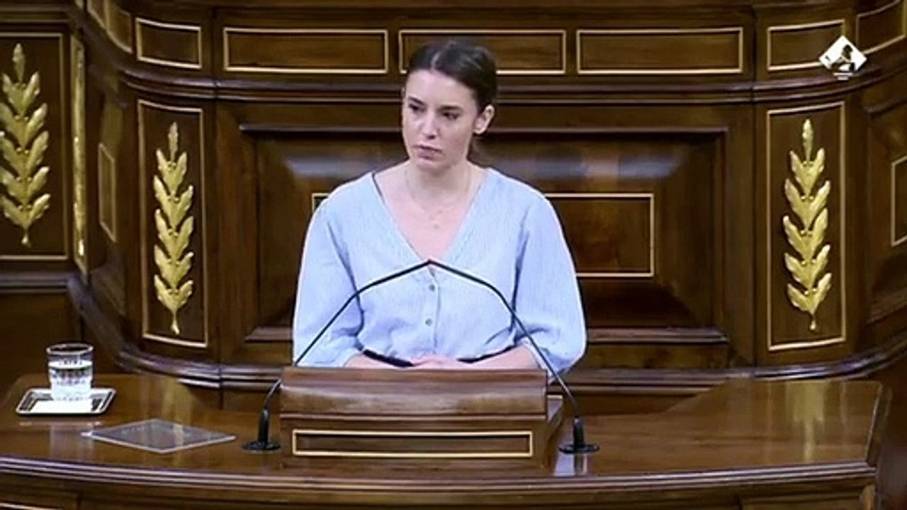 Irene Montero, a Macarena Olona: "Las que estamos aquí es gracias a la lucha de otras"