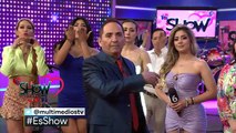 Nataly presenta a su guapa mamá en el programa