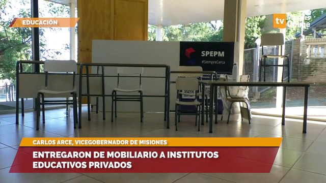 Entregaron de mobiliario a Institutos Educativos privados