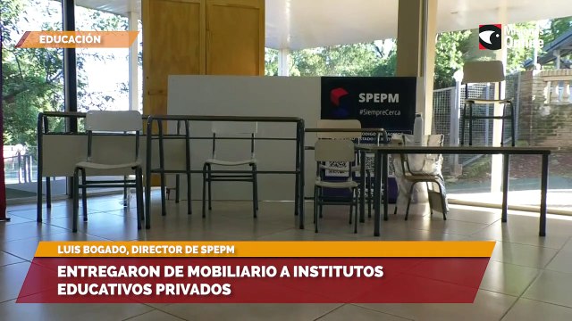 Entregaron de mobiliario a Institutos Educativos privados