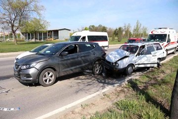 Son dakika haber | Eskişehir-Ankara karayolunda zincirleme trafik kazası: 2 yaralı