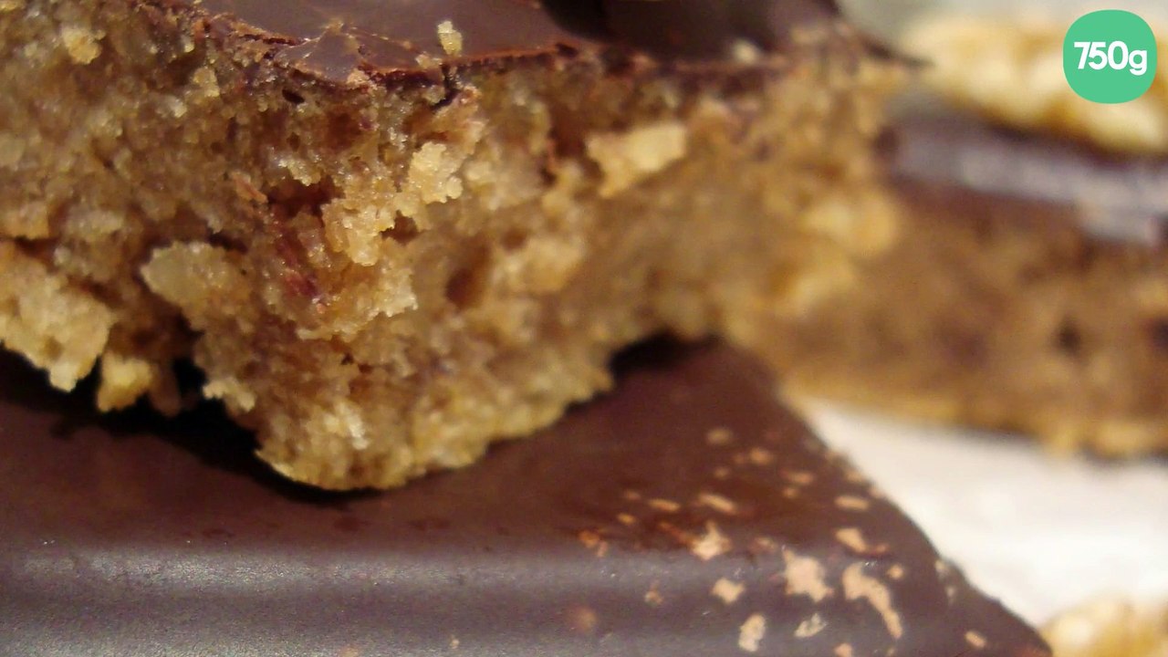 Carrés aux noix et coque au chocolat
