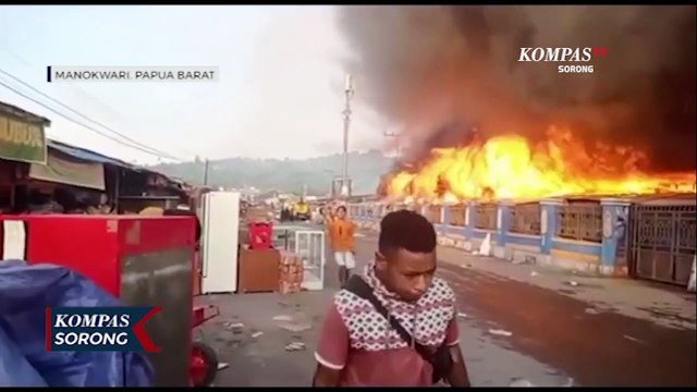 Berita Terkini Kebakaran Hebat Hanguskan Puluhan Kios Dan Los Di Pasar Wosi Manokwari
