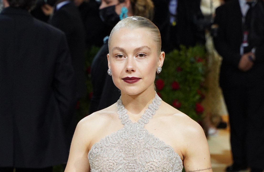 Phoebe Bridgers will Konzertgewinne für Abtreibungen spenden