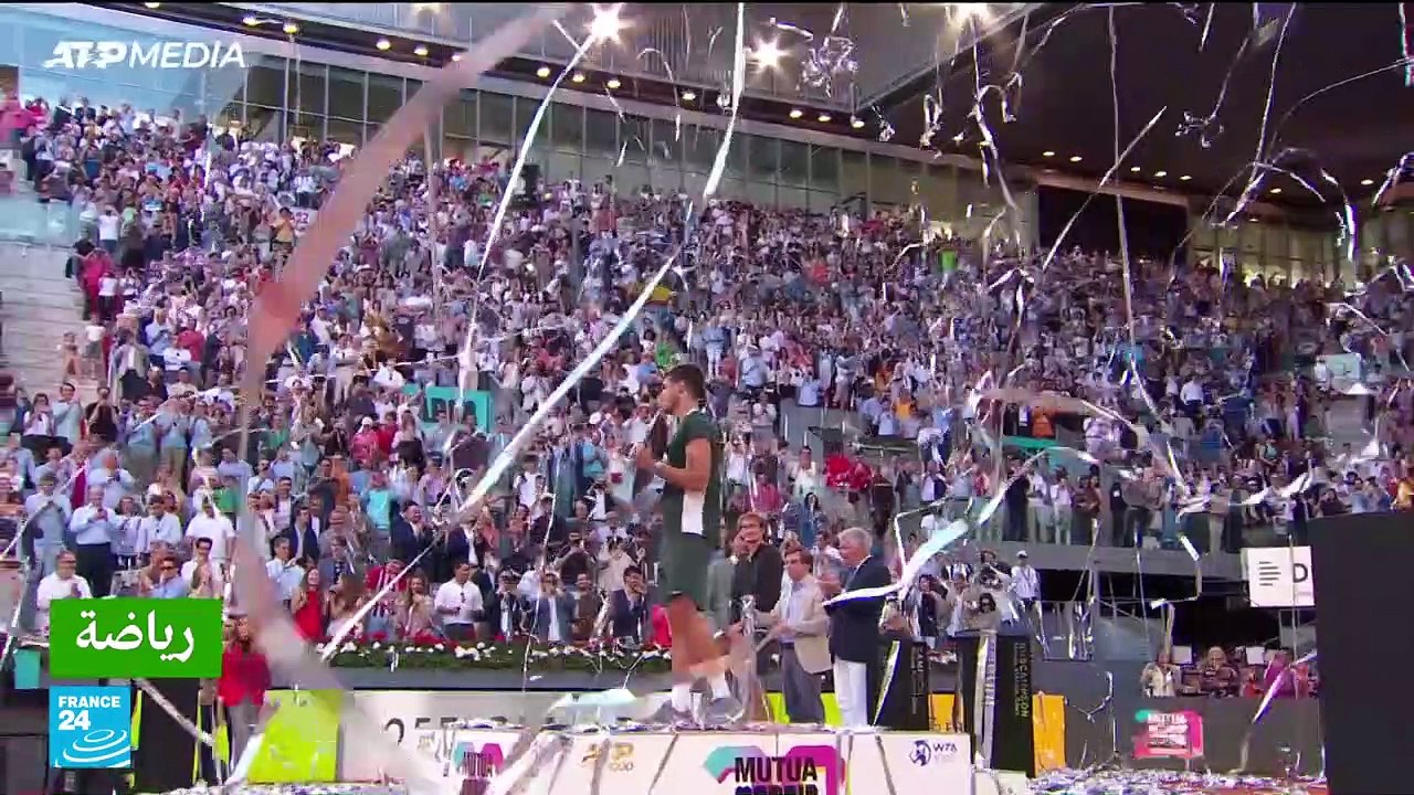 الإسباني الشاب الكاراس يسحق زفيريف ويتوج ببطولة...