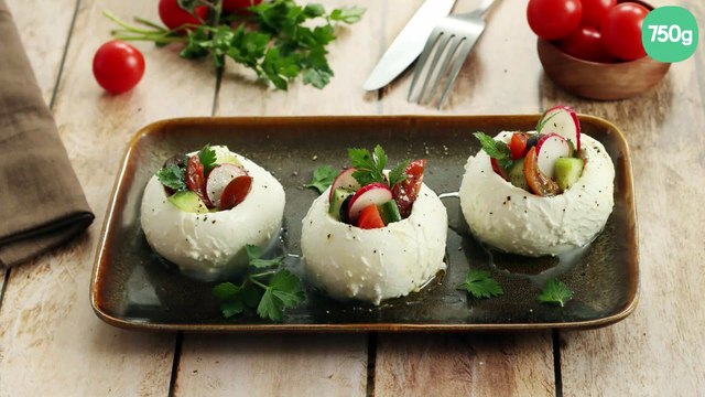 Mozzarella di bufala farcie aux crudités