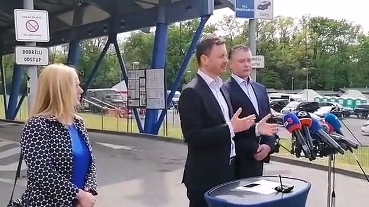 ZÁZNAM: Heger: Bidenová svojou návštevou vyzdvihla pomoc Slovákov odídencom z Ukrajiny