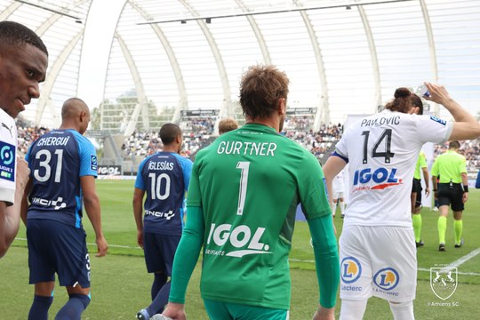 RÉSUMÉ J37: AMIENS SC - PARIS FC (1-2)